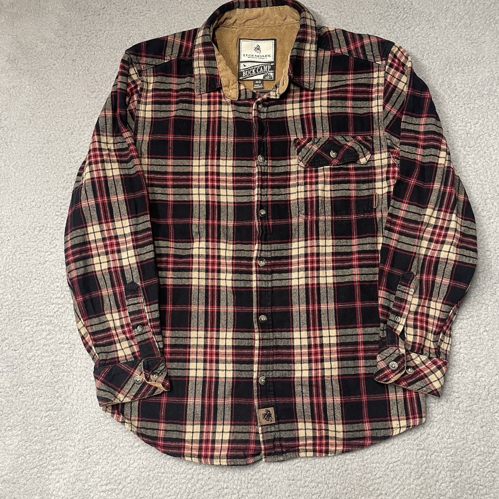 Legendary Whitetails Buck Camp Flannel Men Size M Red Black Plaid Button Up
